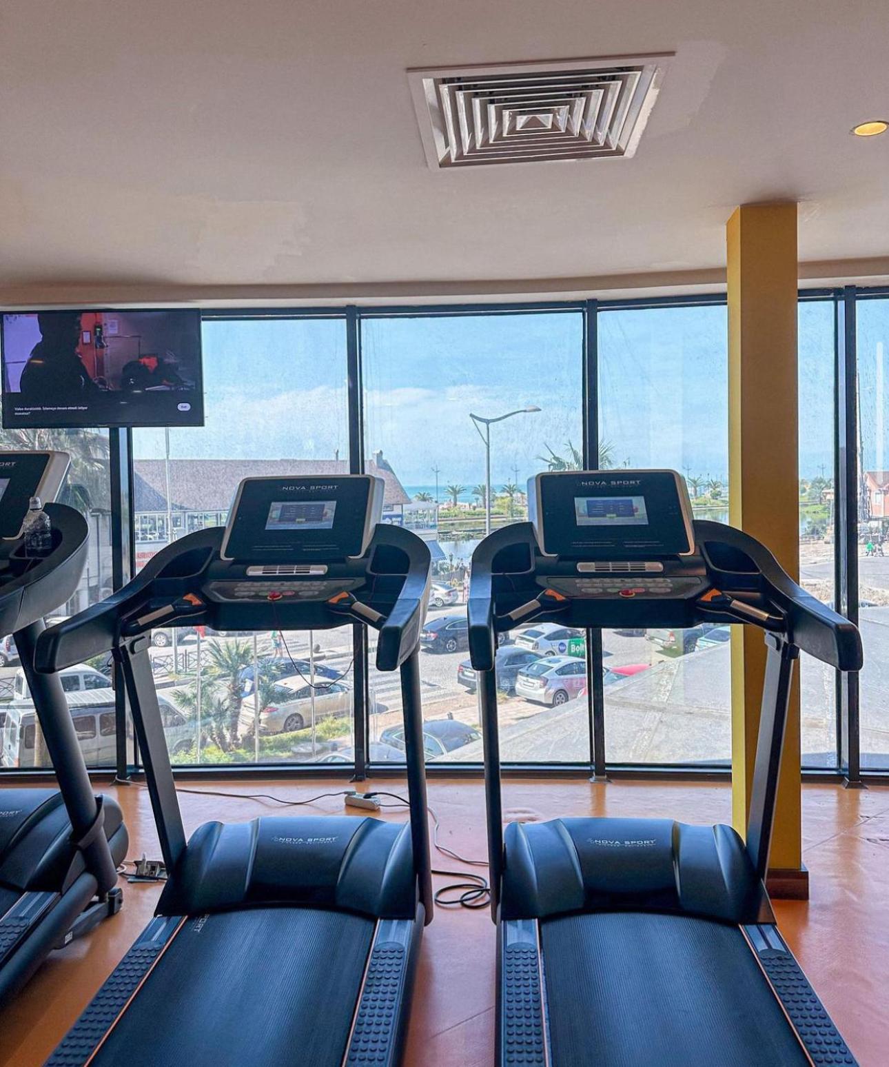 Orbi City Aparthotel バトゥーミ エクステリア 写真